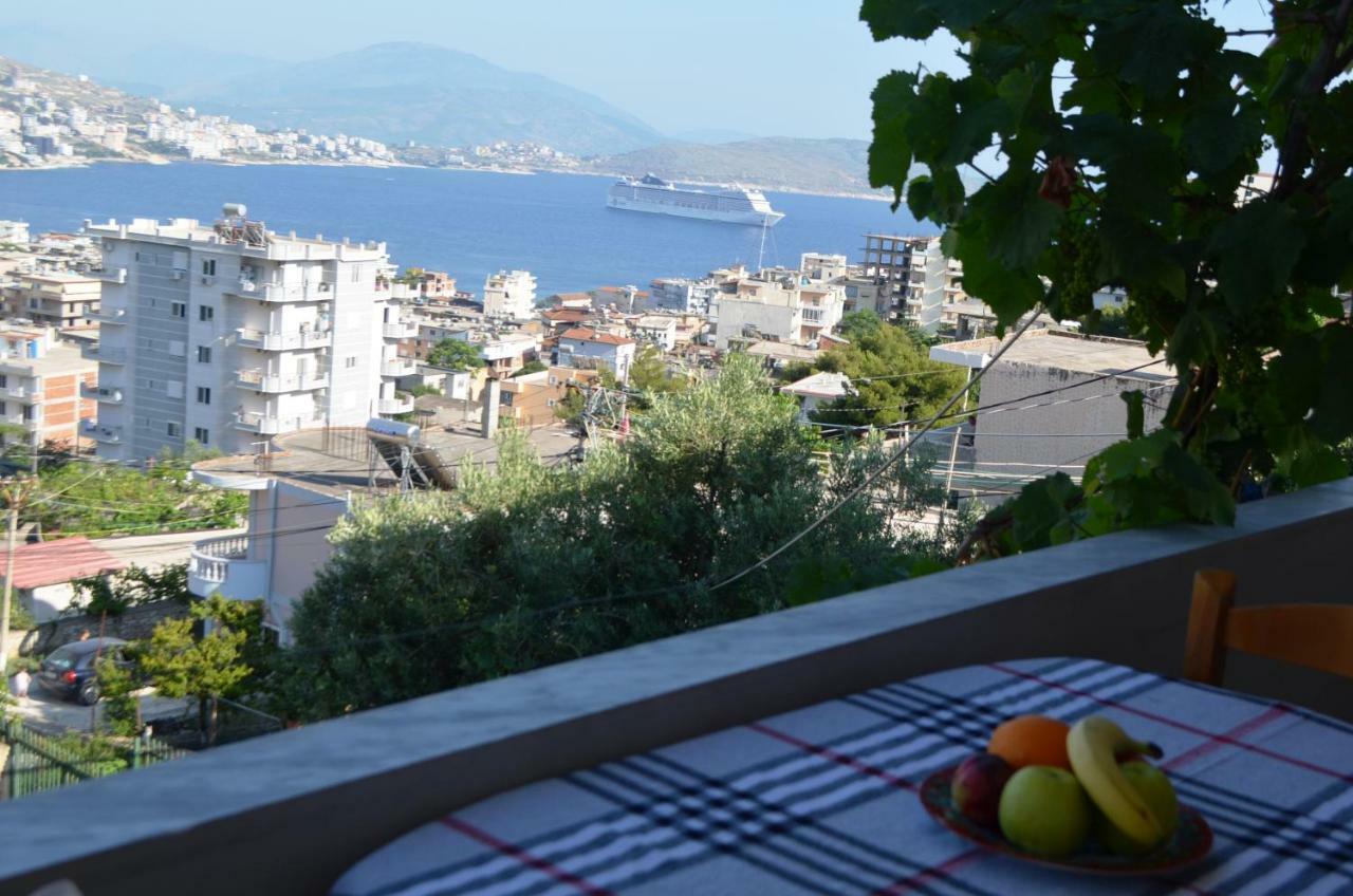 Guest House Sandri Sarandë Esterno foto